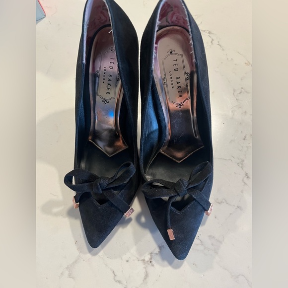 Ted Baker London black Suede Heels - Picture 1 of 10